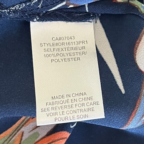 Navy Hummingbird Print Sleeveless Blouse Size M - Picture 8 of 11